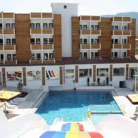Otel Club Munamar 4*