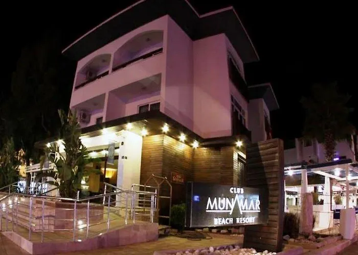 Hotel Club Munamar 4*