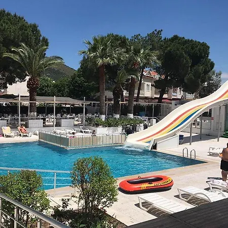 Club Munamar Hotel