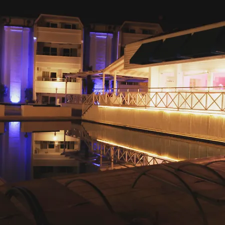 Club Munamar 酒店 4*