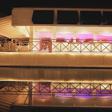 Club Munamar 酒店 4*