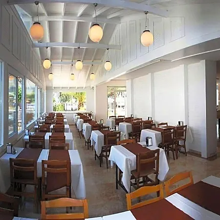 Otel Club Munamar 4*
