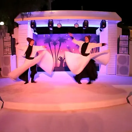 酒店 Club Munamar 4*