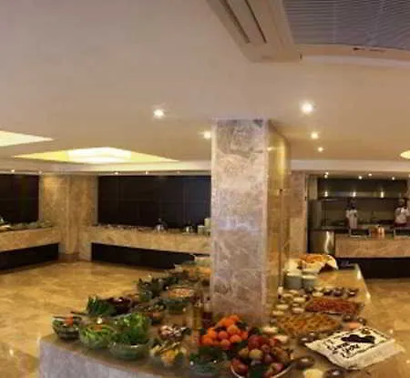 فندق Club Munamar مرمريس