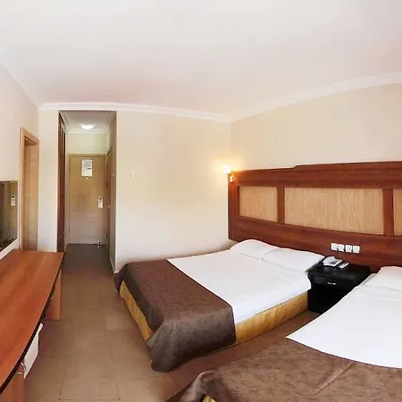 Club Munamar 4* مرمريس