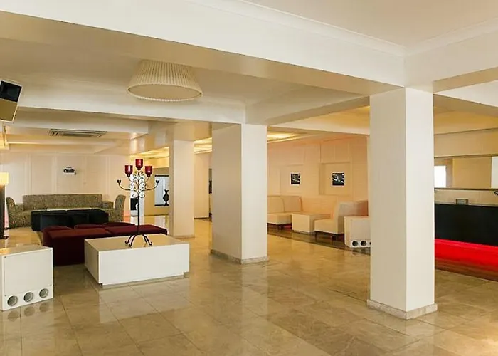 Club Munamar מלון מרמריס