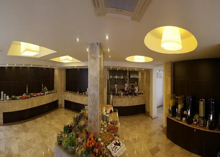 Club Munamar 4* מרמריס