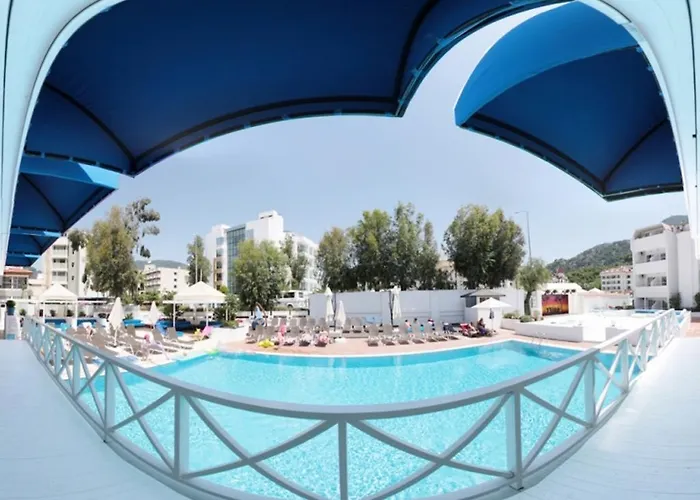 מלון Club Munamar